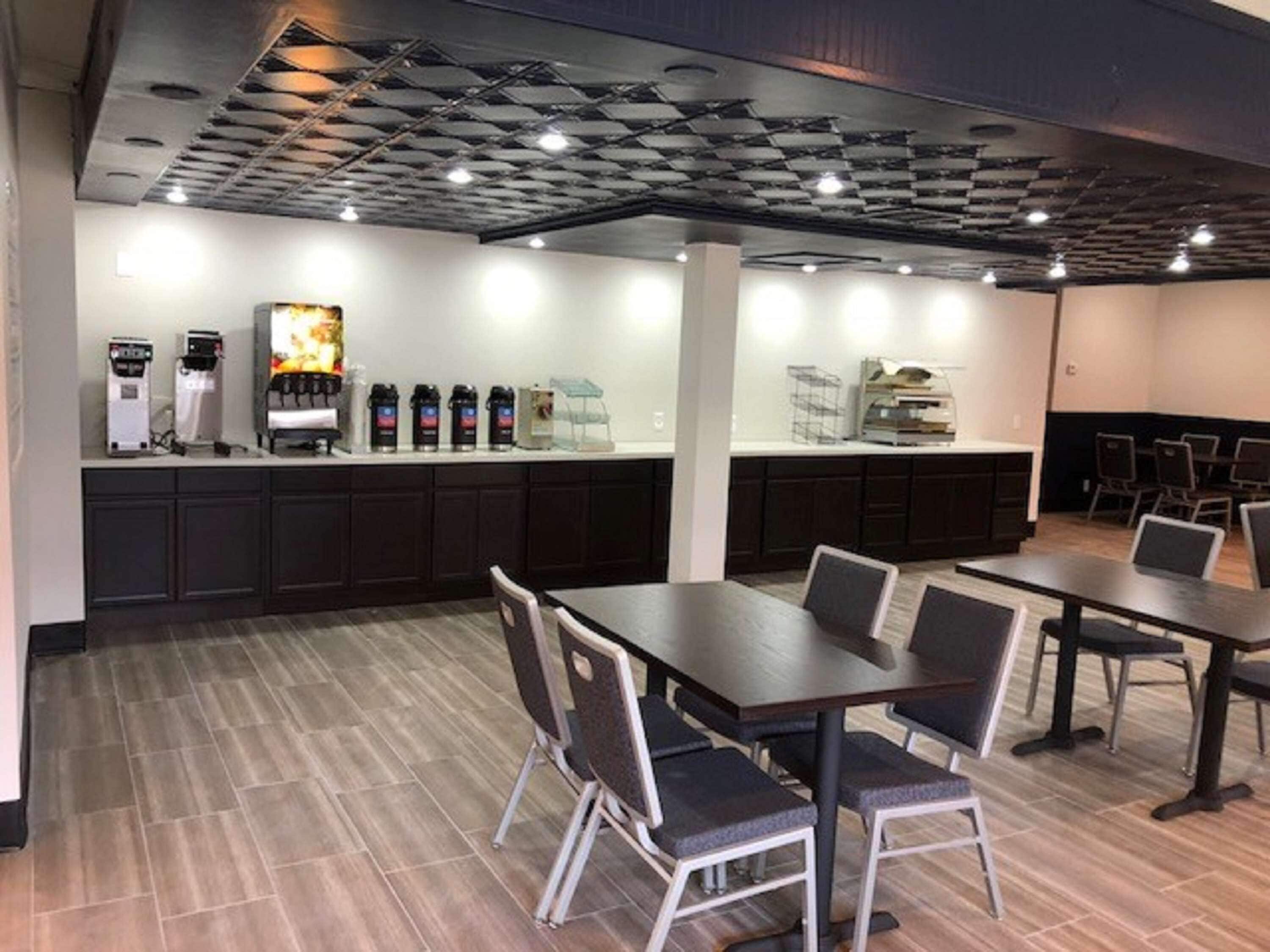 Foto - SureStay Plus Hotel by Best Western Sacramento Cal Expo