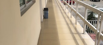 Hotel Confort Plaza & Suite