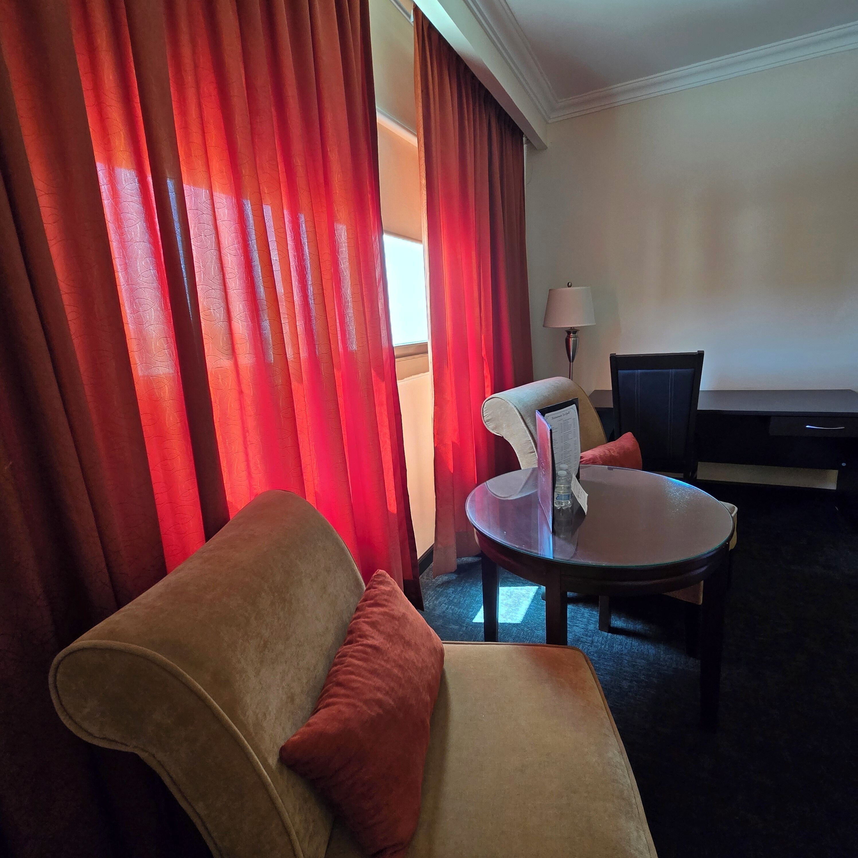 premium bedding, in-room safe, desk, laptop workspace