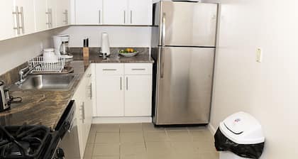 Travel City Apartments at Newport Centre