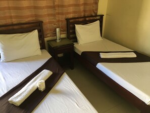 Standardzimmer | Zustellbetten, kostenloses WLAN
