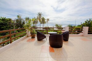 Terrace/patio - Klong Muang Sunset Hotel (Krabi)
