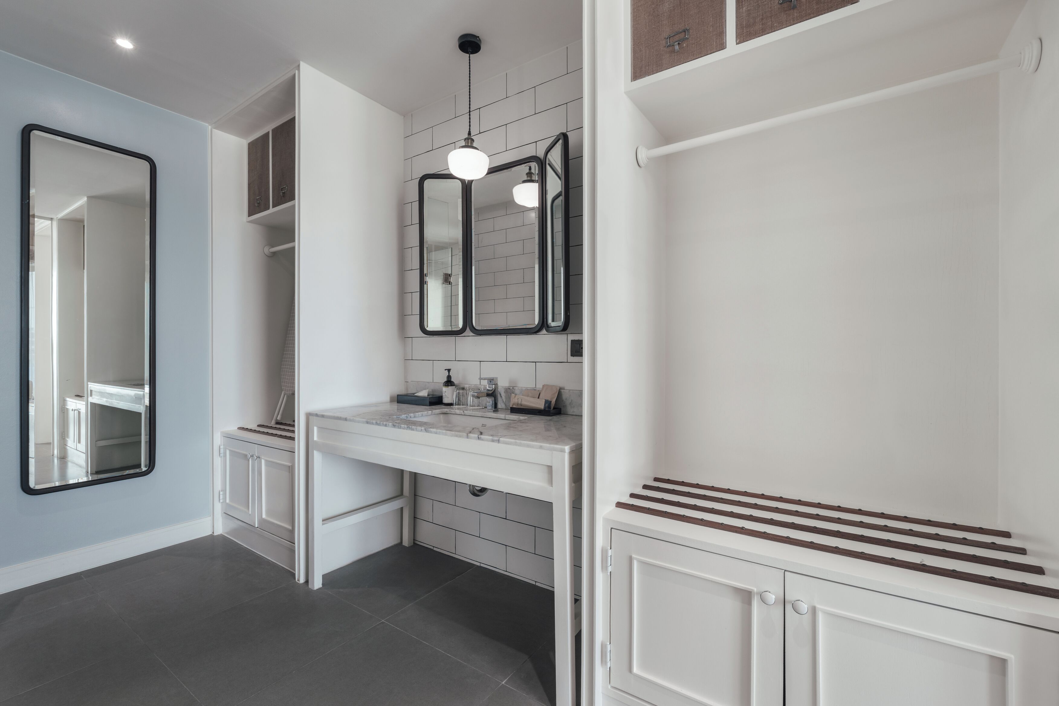 one bedroom suite | bathroom | shower, free toiletries, hair dryer, slippers