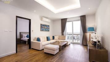 Televisi LCD 32-inci dengan saluran TV kabel dan TV