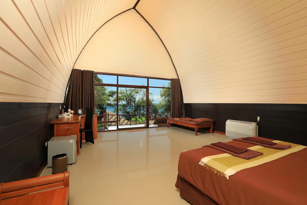 Ocean Cliff Villa