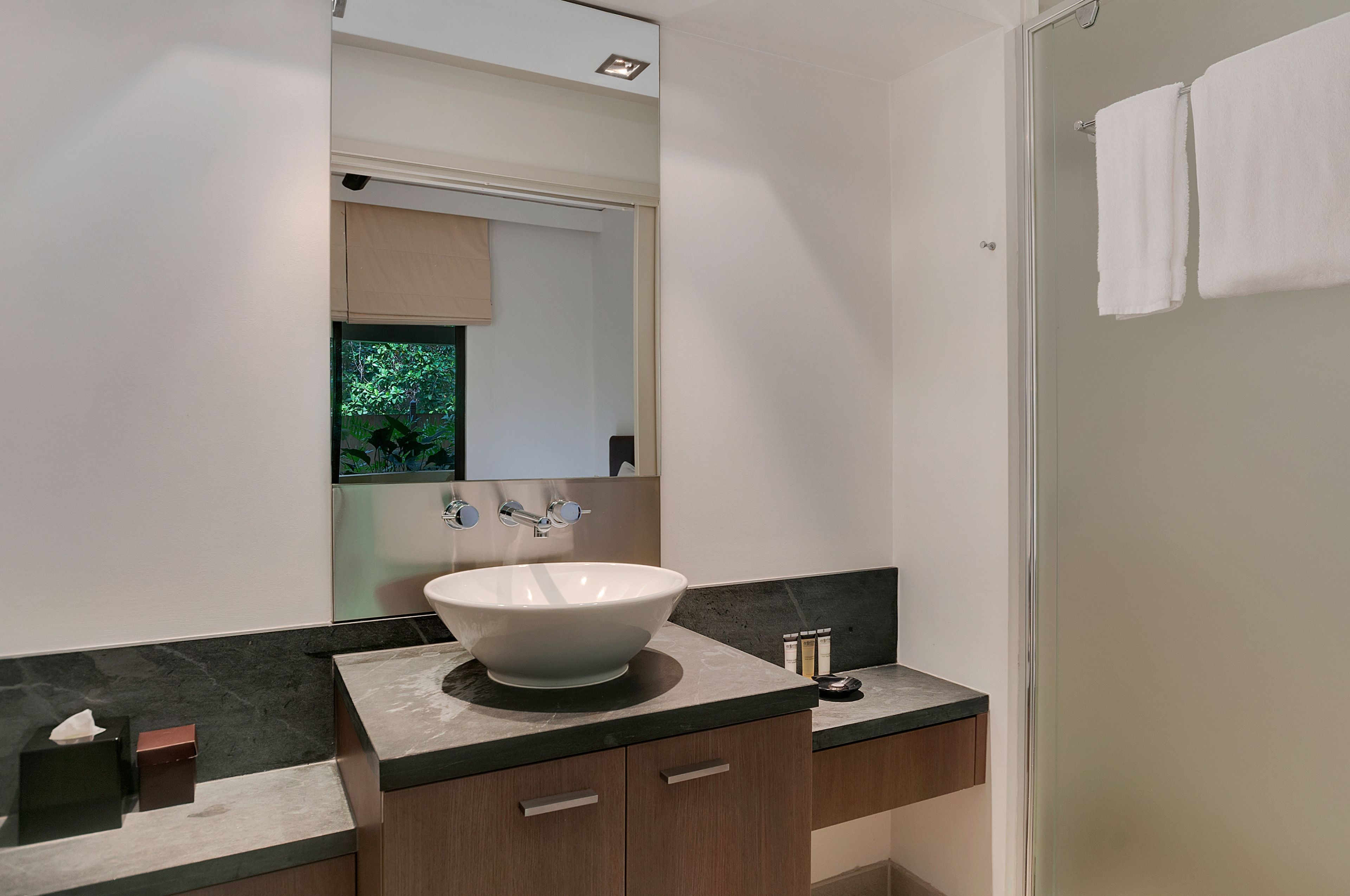 2 bedroom 2 bathroom courtyard | premium bedding, pillow-top beds, individually decorated