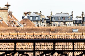 Deluxe Double Room, 1 Double Bed | City view