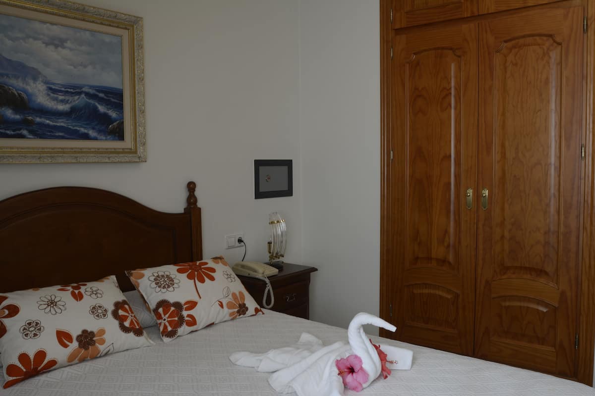 Minibar, in-room safe, desk, blackout drapes
