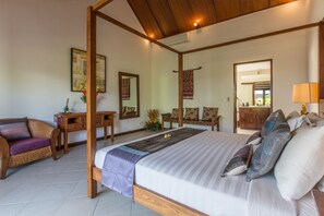 Villa, 2 Bedrooms, Private Pool | 2 bedrooms, premium bedding, in-room safe, desk
