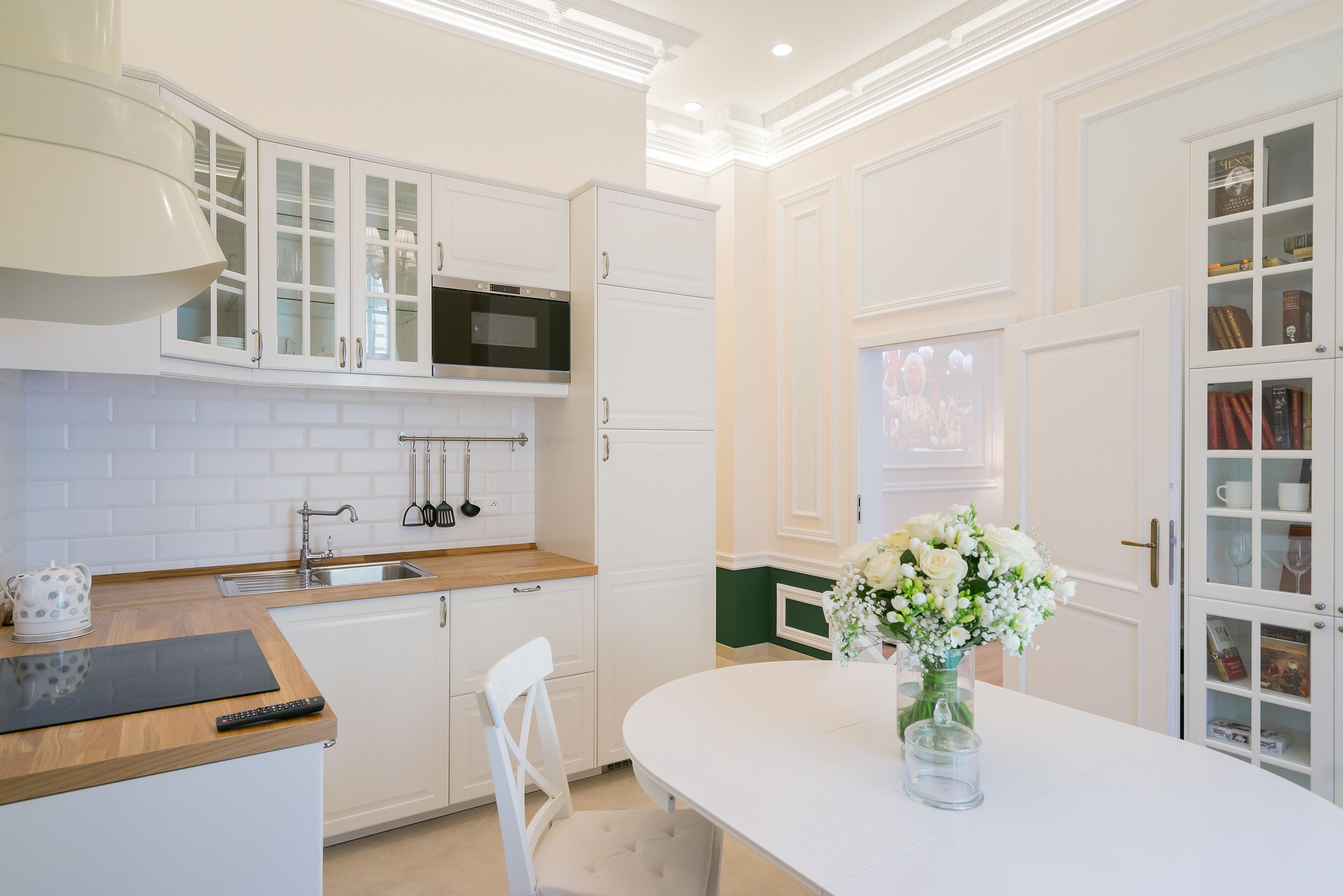 Suite (Mint with 1 Bedroom and Kitchen) | Cocina privada | Frigorífico, microondas, placa de cocina y lavavajillas