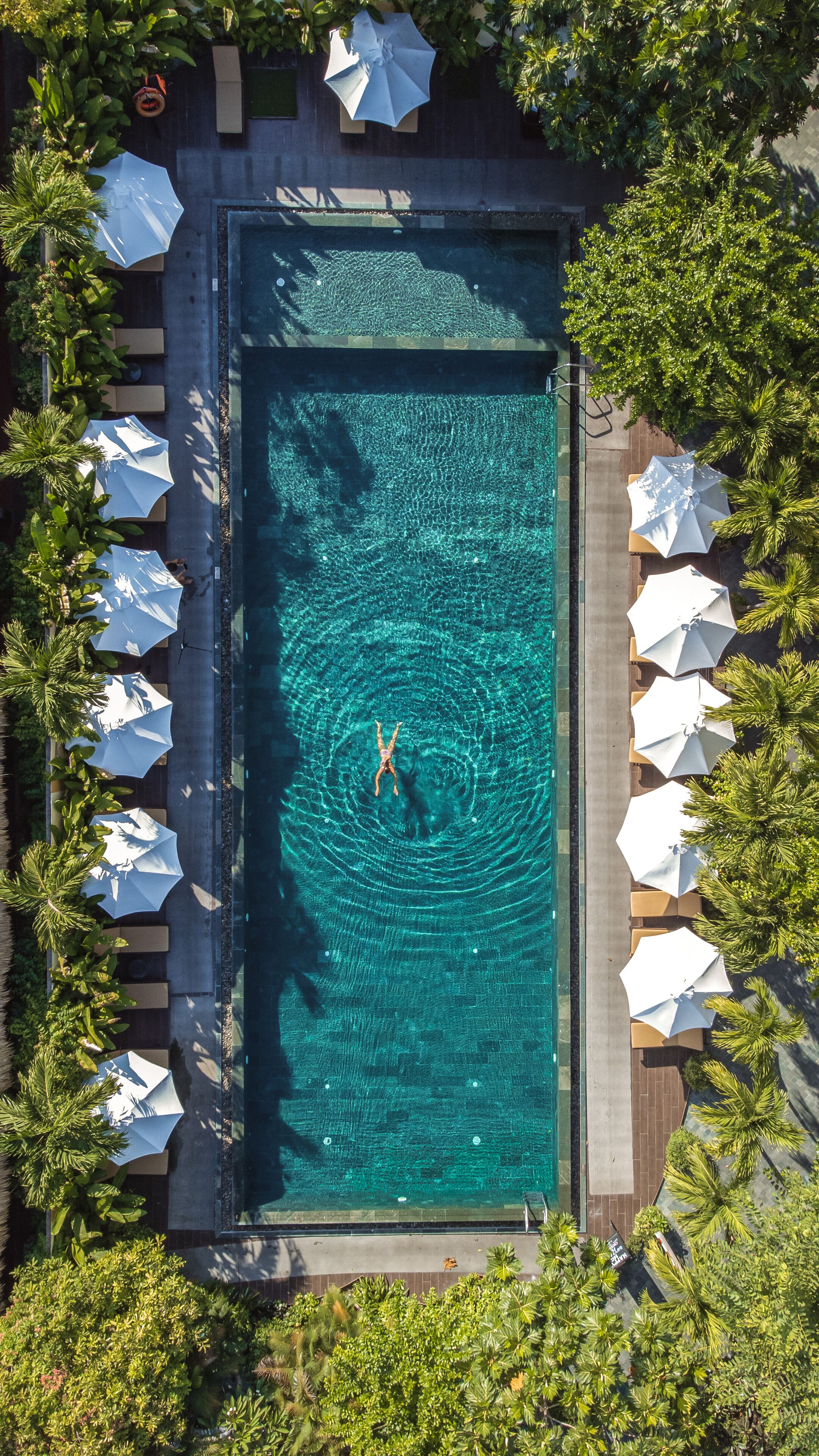 2 outdoor pools, pool umbrellas, sun loungers