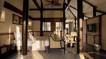 Huvila, näköala puutarhaan | 1 makuuhuone, untuvapeitot, minibaari, tallelokero huoneessa