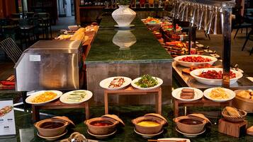 Morgenmadsbuffet hver dag (480000 VND pr. person)