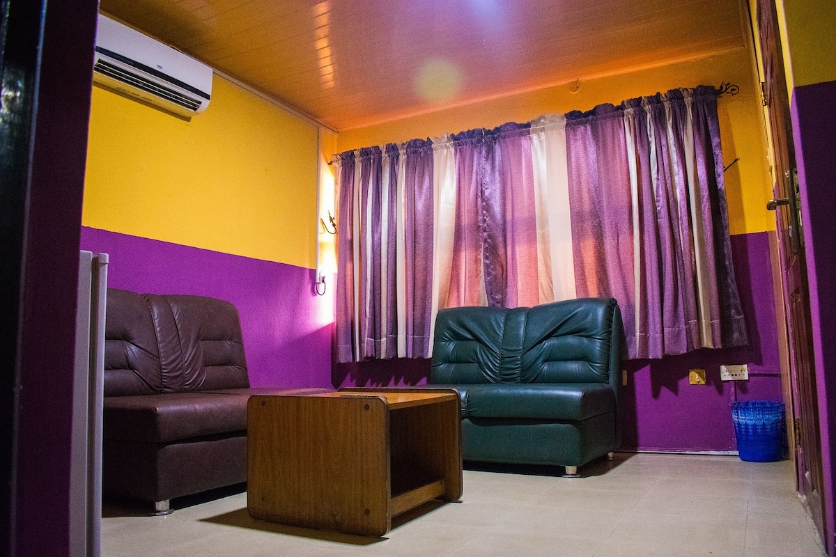 Suite | 6 bedrooms, internet (free), bed sheets