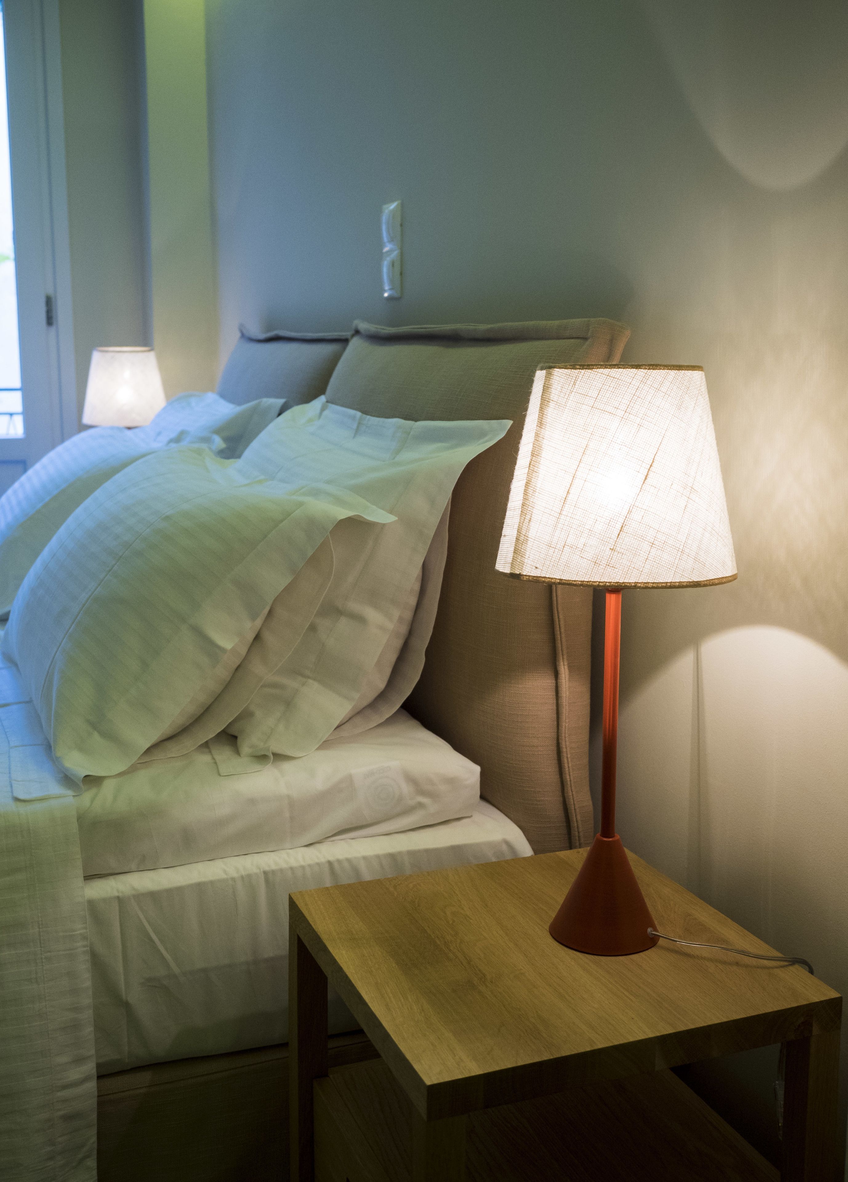 egyptian cotton sheets, premium bedding, down duvets, pillow-top beds