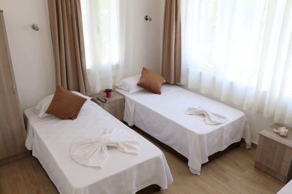 Triple Room | Premium bedding, soundproofing, free WiFi, bed sheets