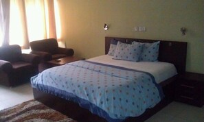 In-room safe, desk, free WiFi - Divine Fountain Omole (Lagos)