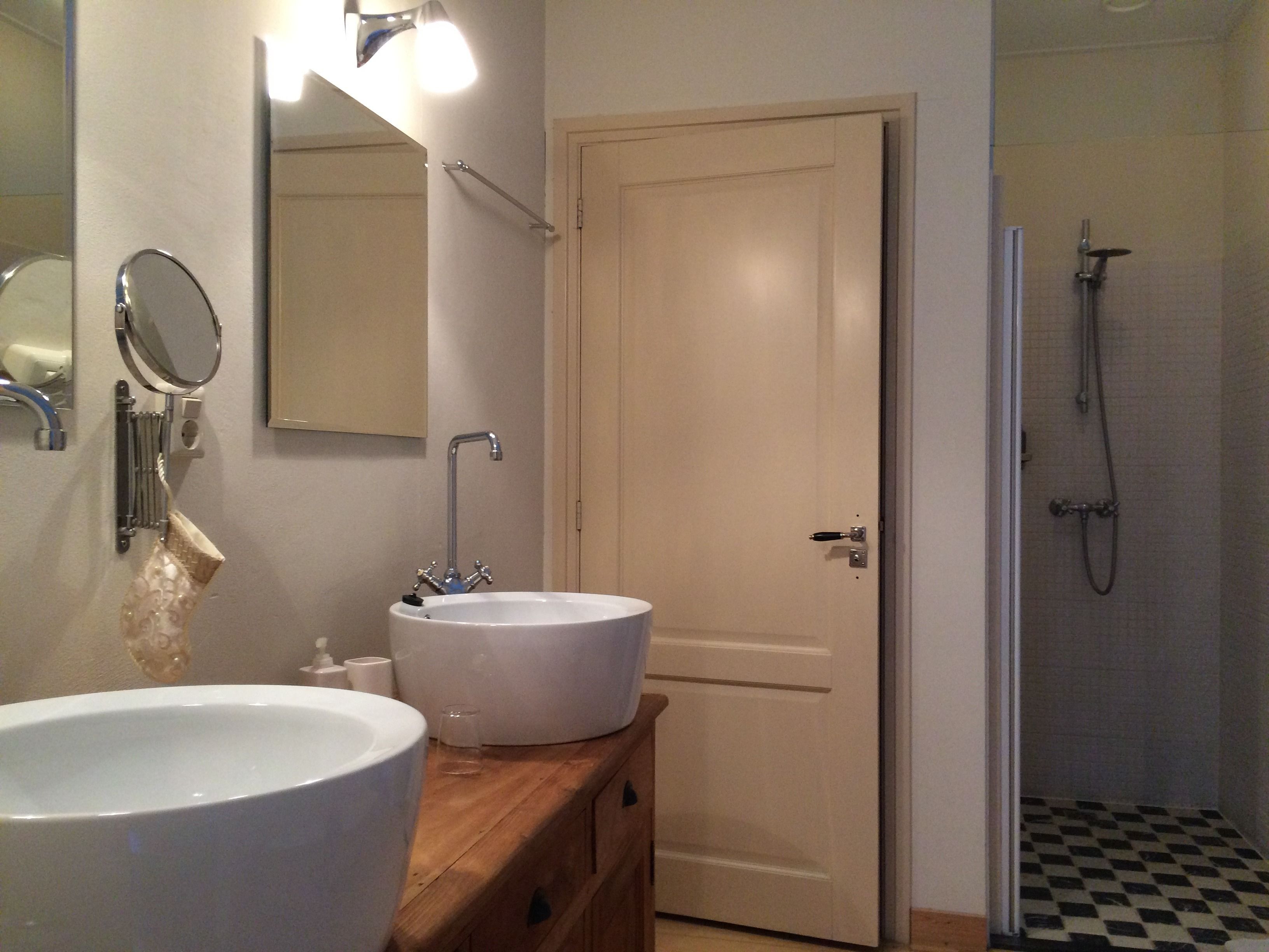 standard room (de postkamer) | minibar, iron/ironing board, free wifi, bed sheets