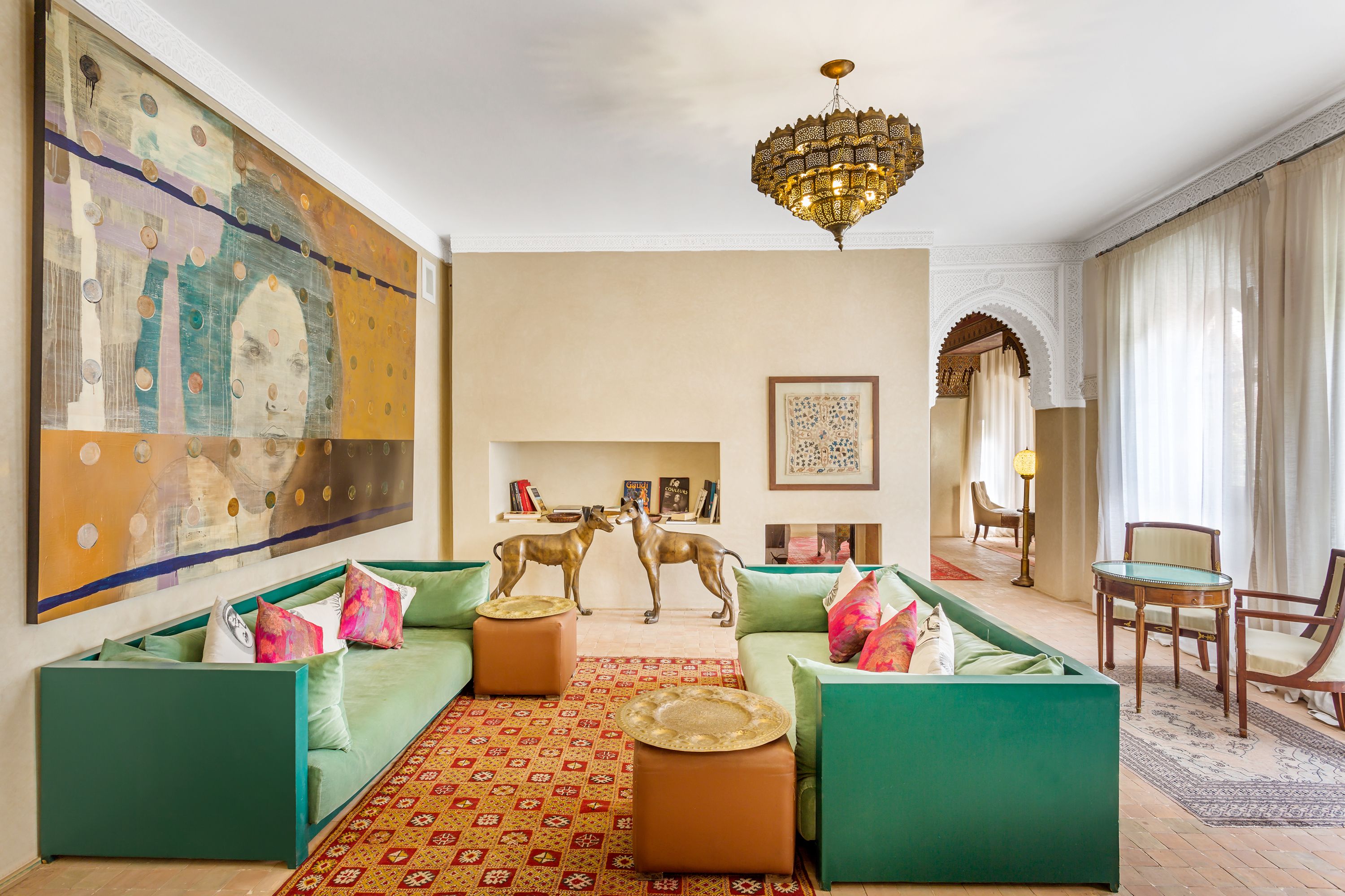 royal suite | living area