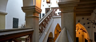 萊亨斯坦堡酒店