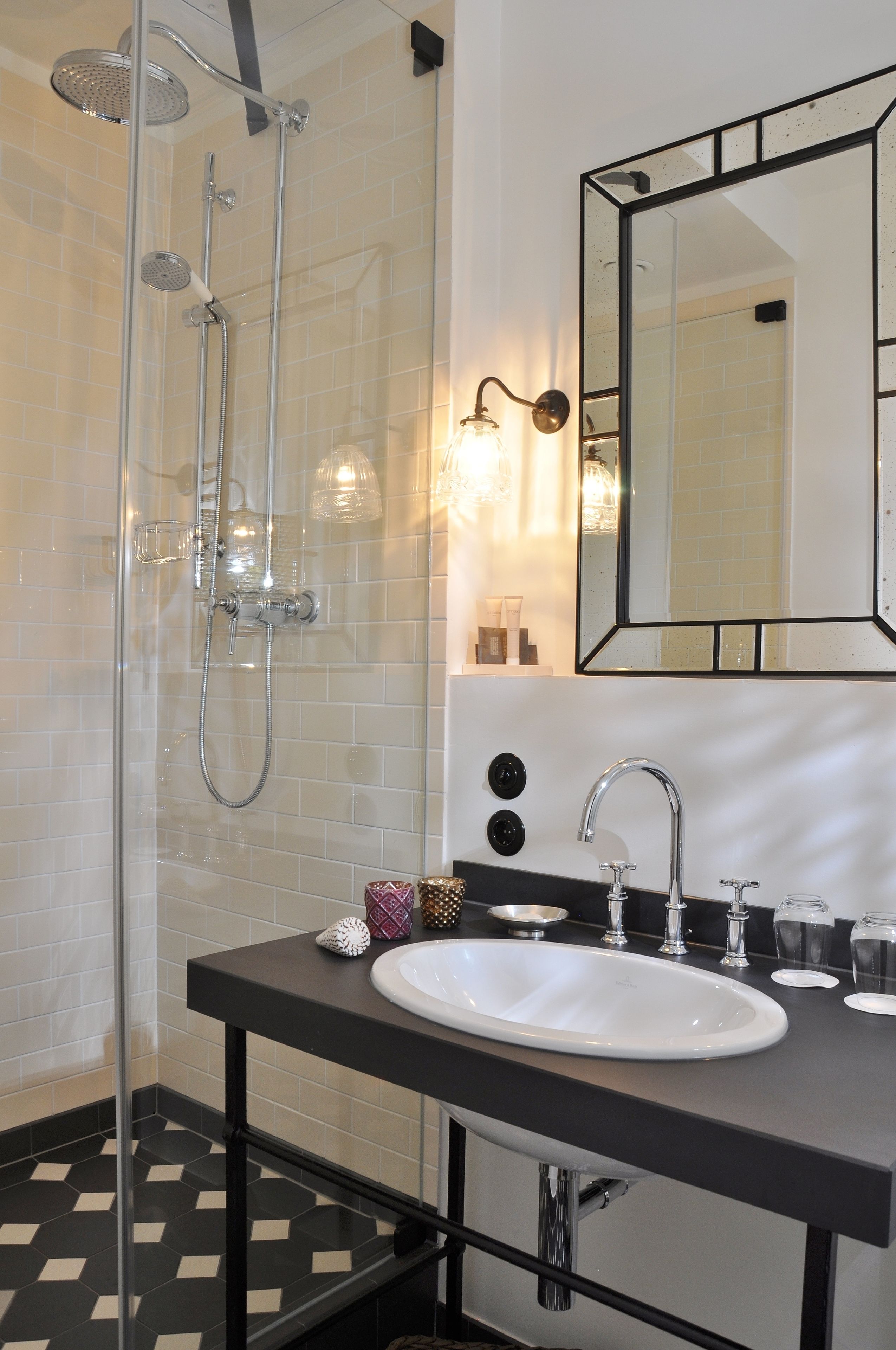 comfort double room (incl. afternoon tea and entrance to museum) | bathroom sink