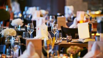 Mittagessen und Abendessen, deutsche KĂŒche