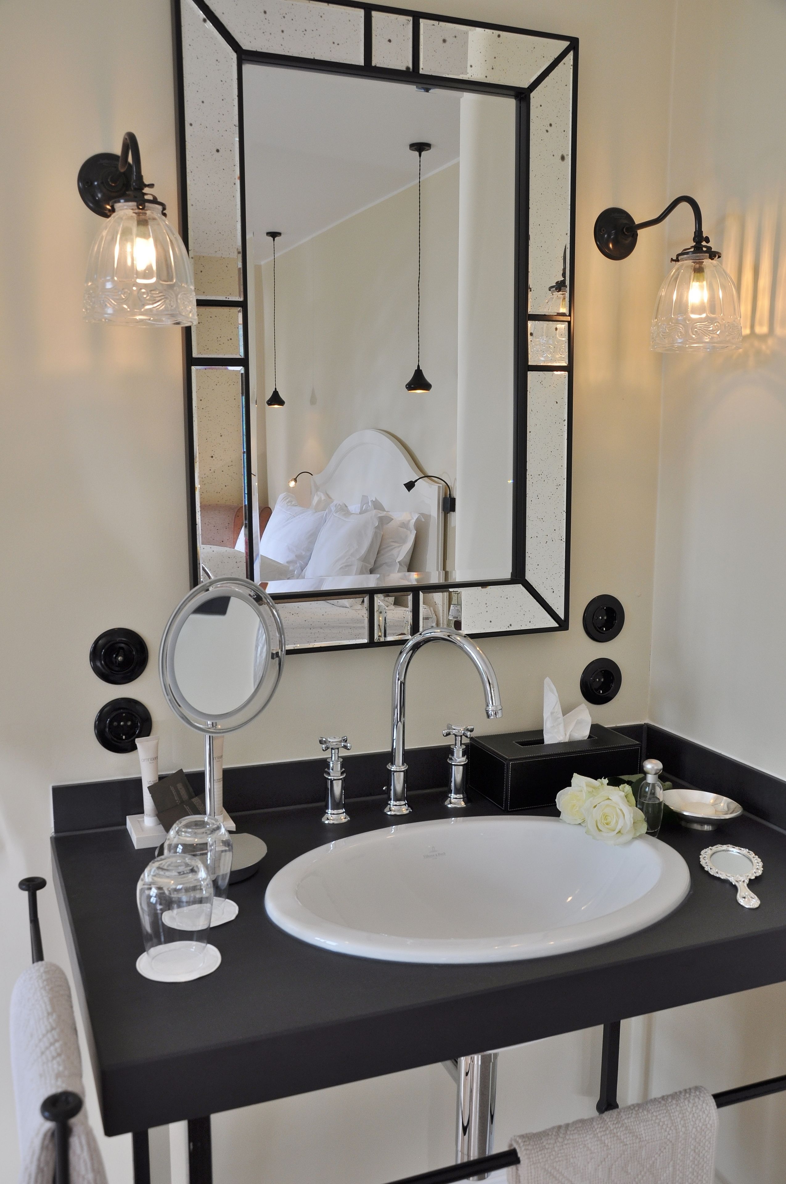 double room, river view (incl. afternoon tea and entrance to museum) | 1 bedroom, hypo-allergenic bedding, individually decorated