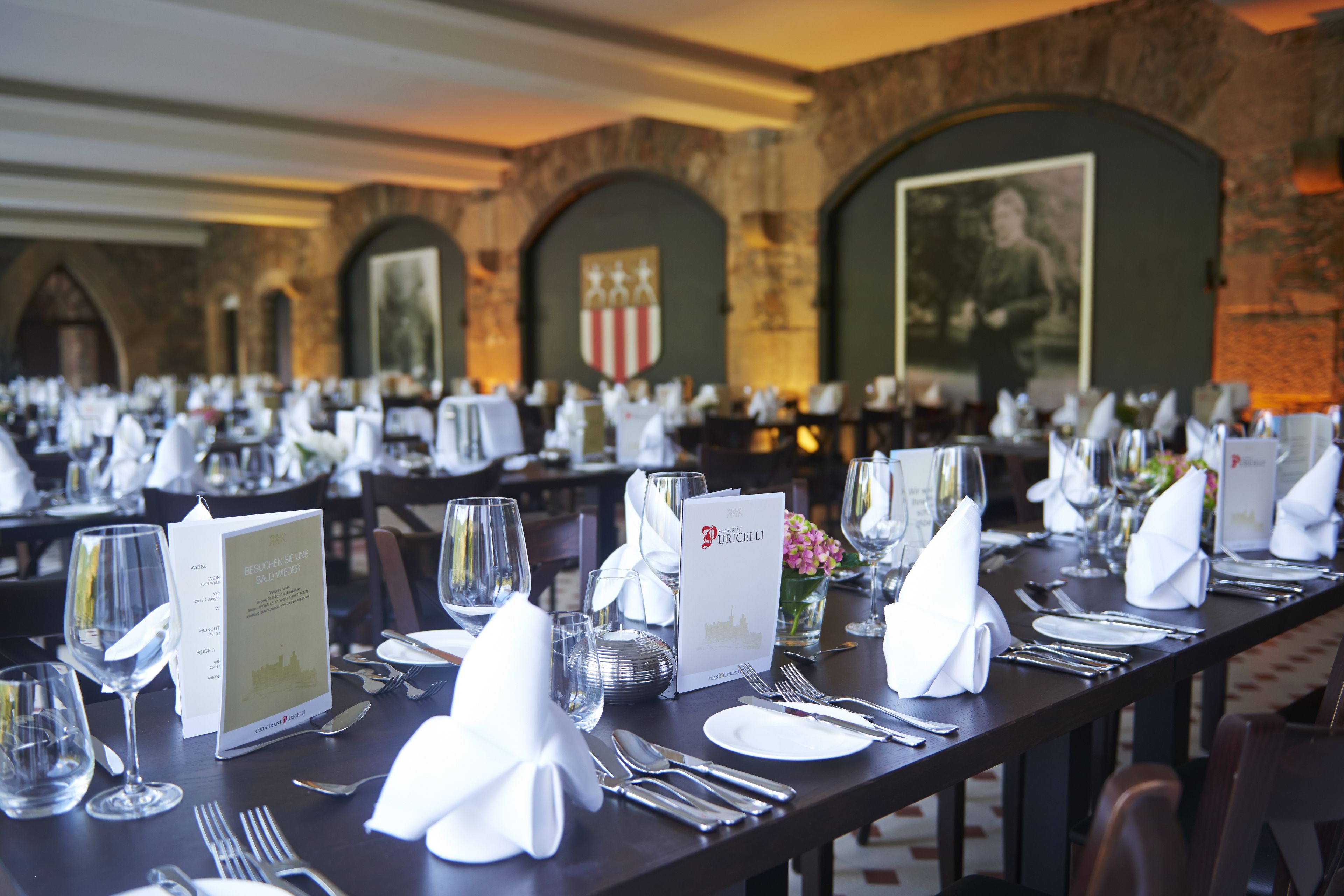 lunch and dinner served, german cuisine