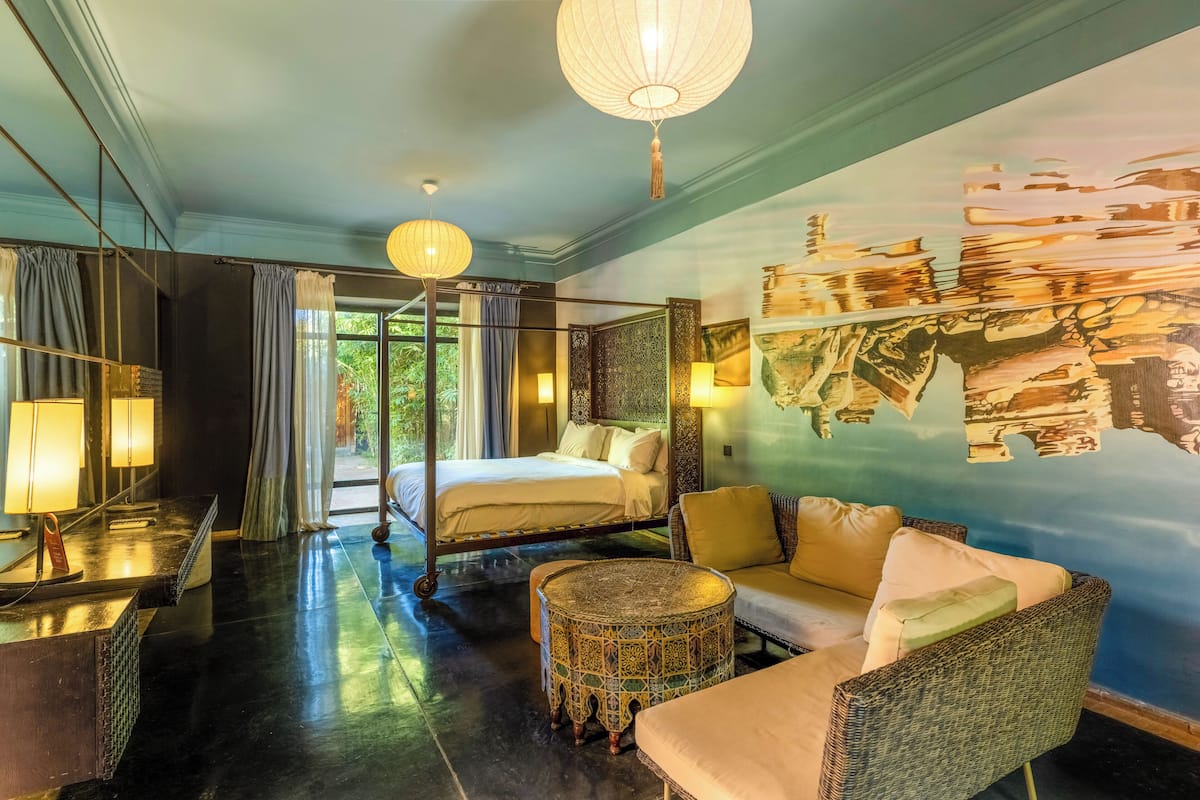 Junior Suite | Premium bedding, minibar, in-room safe, WiFi (free)
