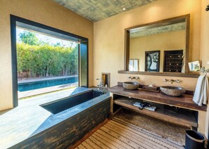 Bathroom - The Source (Marrakech)