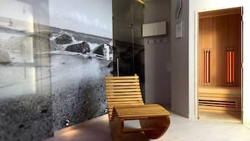 Sauna, hot tub, steam room, body treatments, aromatherapy, body wraps