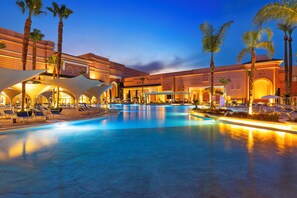 2 indoor pools, 2 outdoor pools, pool umbrellas, sun loungers