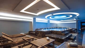 Sauna, hot tub, Turkish bath/hammam, body treatments, body wraps