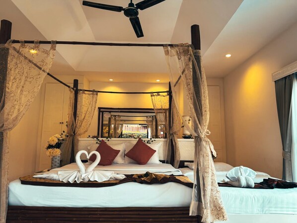 5 bedrooms, minibar, in-room safe, desk