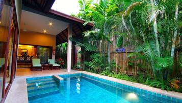 Indoor pool, outdoor pool