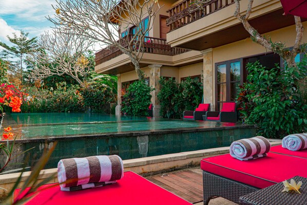 Outdoor pool - Uma Stana Villa (Ubud)