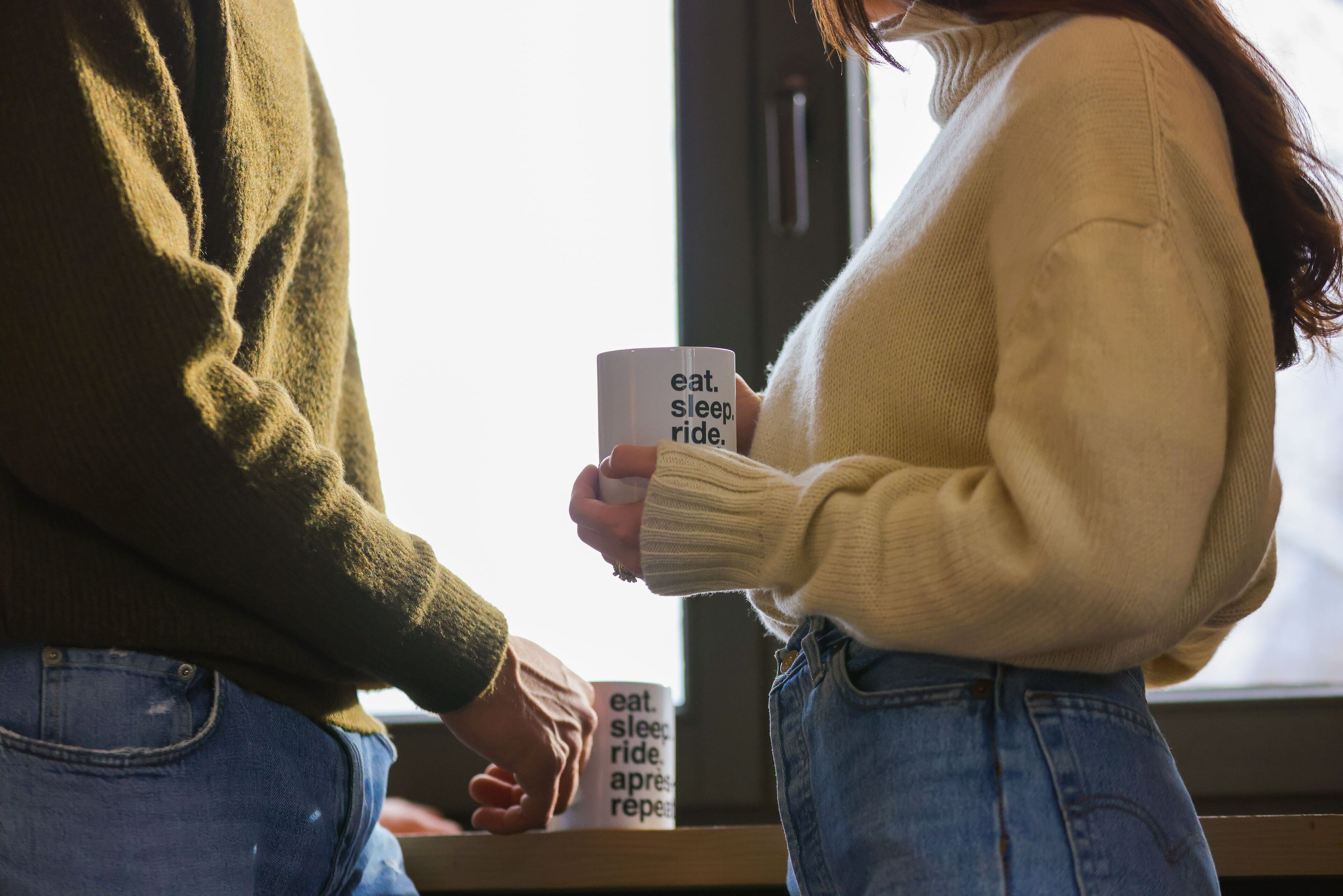 comfort suite, 1 bedroom, mountain view | 1 bedroom, in-room safe, desk, laptop workspace