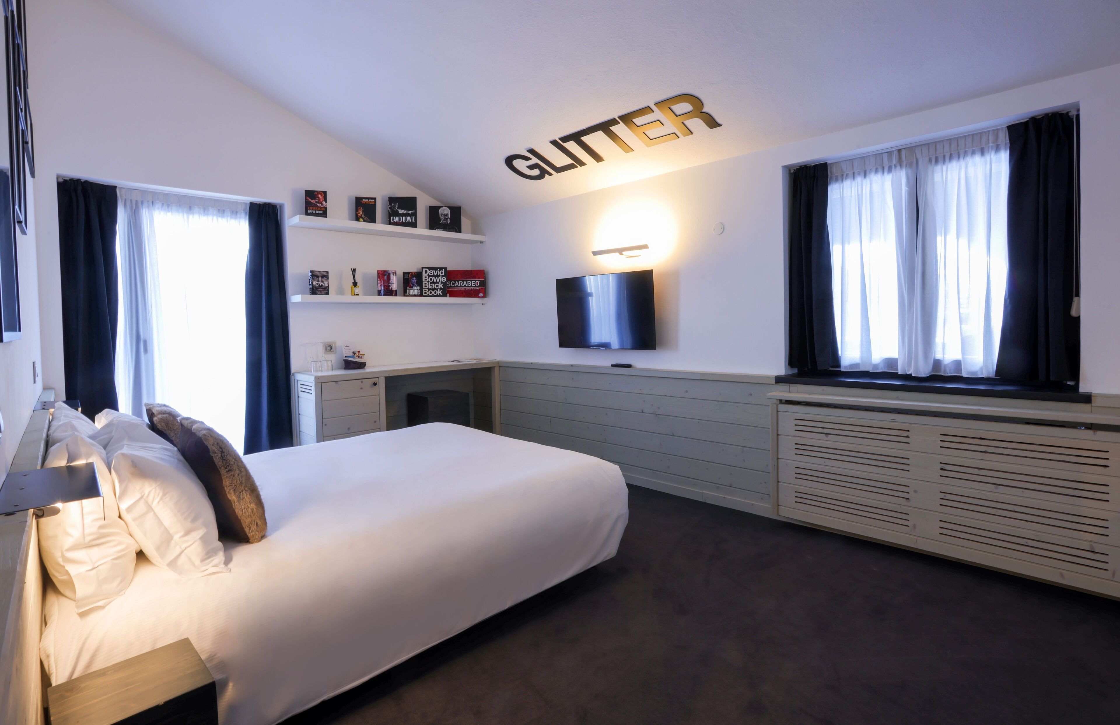 standard room, 4 bedrooms, mountain view | 1 bedroom, in-room safe, desk, laptop workspace