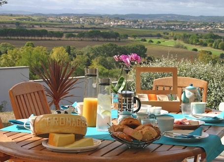Alimentos y bebidas. Les Balcons de Maragon