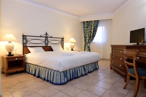 View from room - Oriana Hotel (St. Paul's Bay)