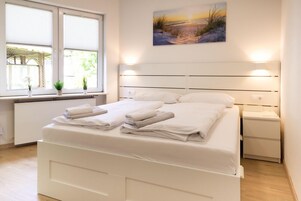 Quarto casal conforto | Wi-Fi de cortesia, roupa de cama
