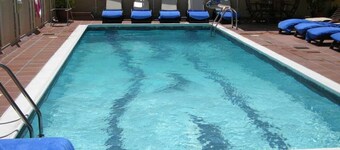 The Diplomat Suite Hotel