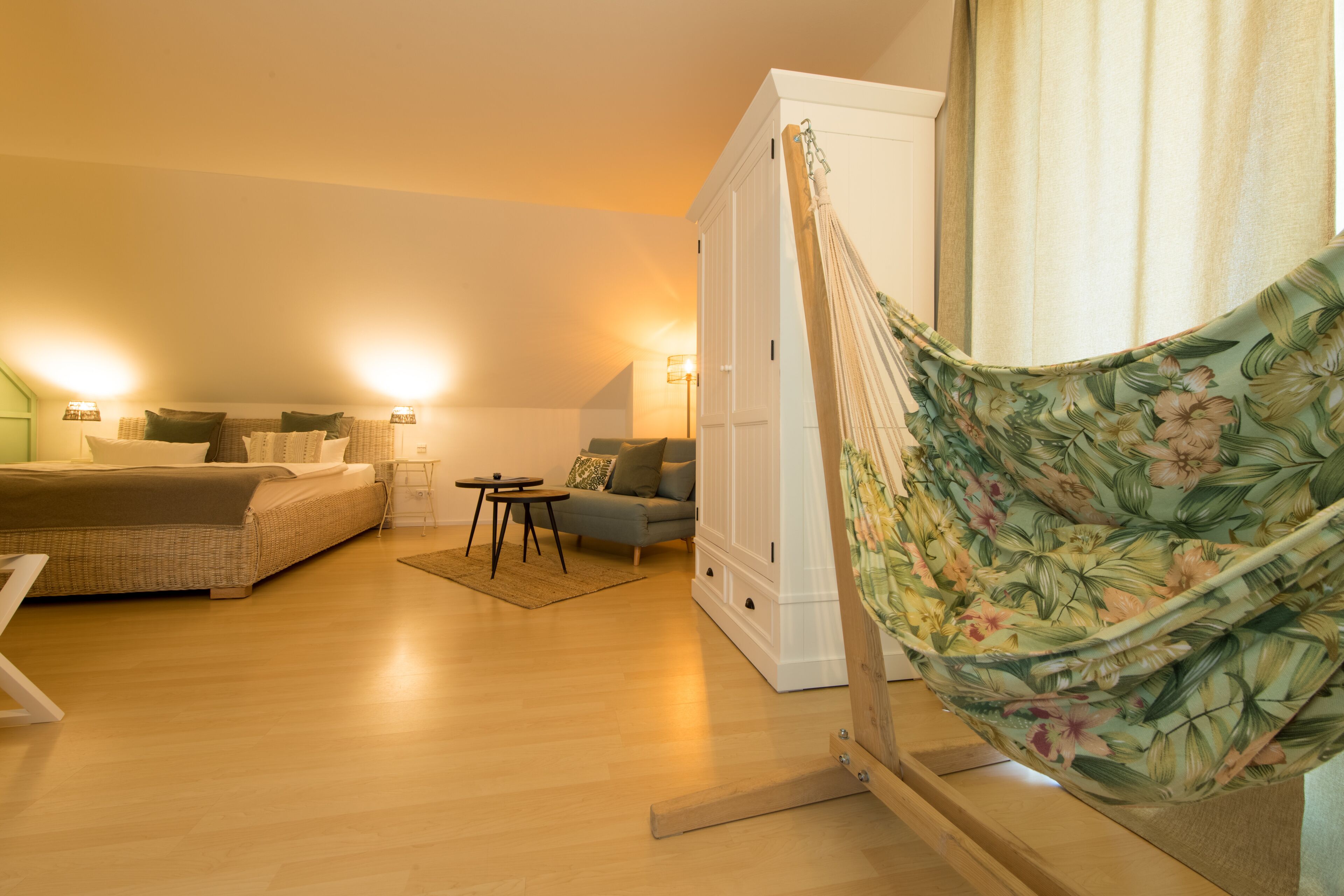 comfort double room, 1 bedroom | hypo-allergenic bedding, desk, free wifi, bed sheets