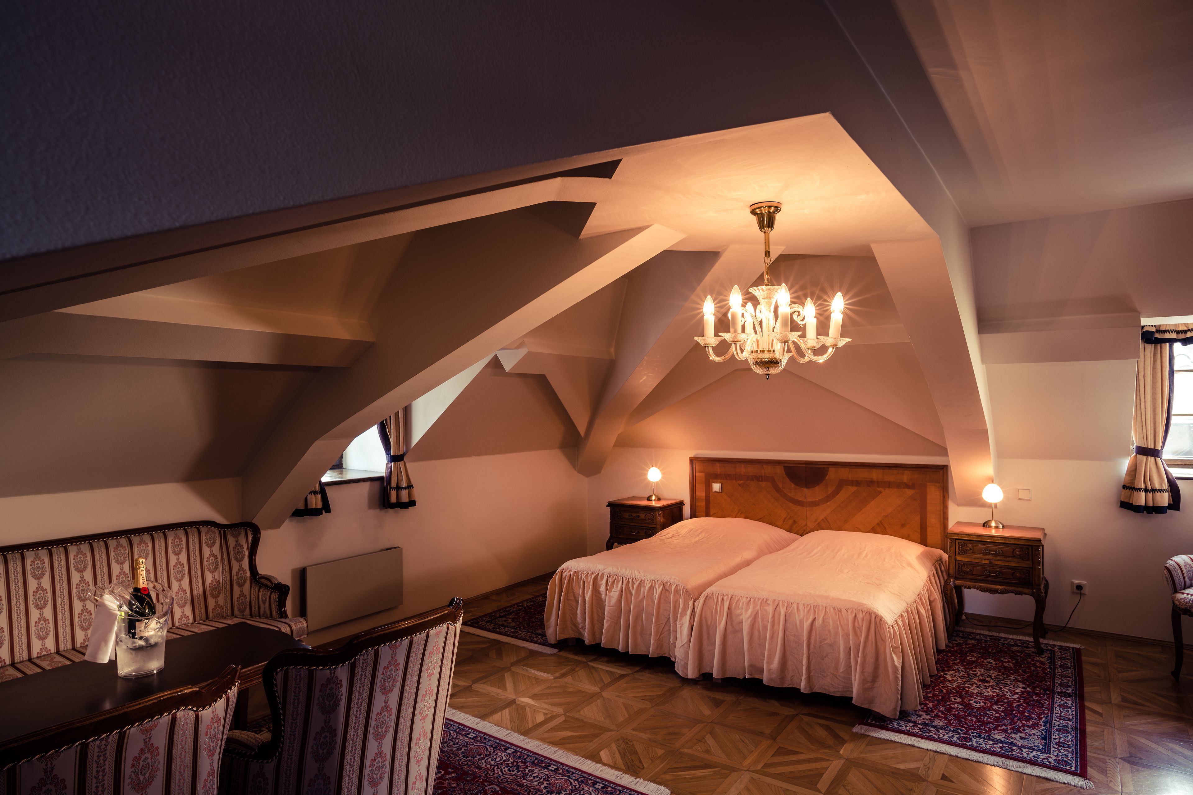 deluxe double or twin room (with spa access) | living area | flat-screen tv