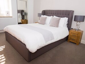 Zimmer, 1 King-Bett, mit Bad
