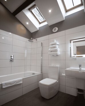 Zimmer, 1 King-Bett, mit Bad | Badezimmer