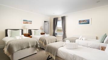 Family Room | 1 bedroom, desk, iron/ironing board, free WiFi