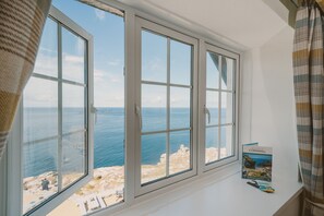 1 chambre, bureau, fer et planche à repasser, Wi-Fi gratuit