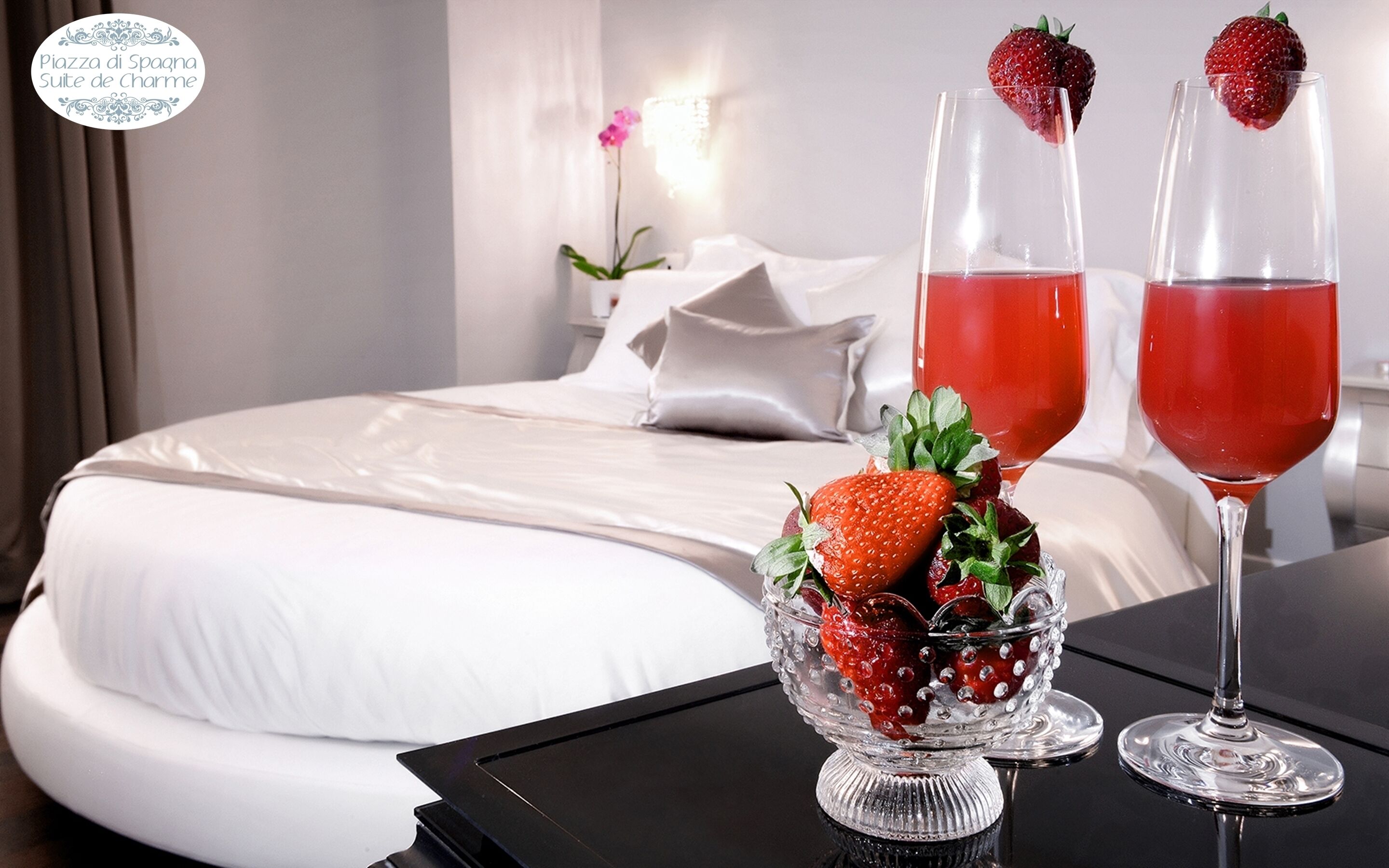 suite (junior suite romantic)  | premium bedding, minibar, in-room safe, desk