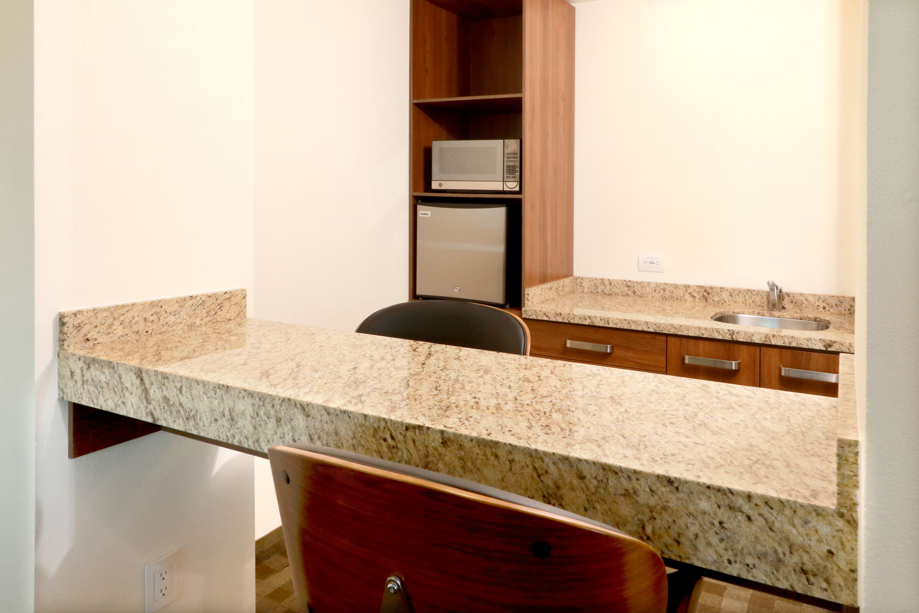 1 bedroom, in-room safe, desk, laptop workspace